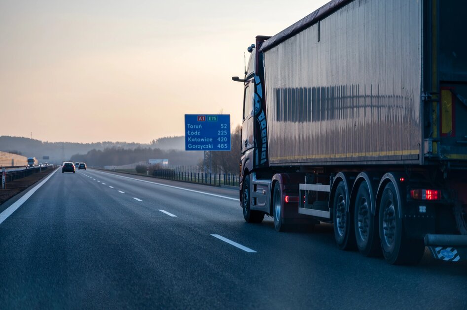 Rynek pojazdów ciężarowych i transportu w 2026 roku – dane i prognozy