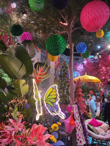 ruchome motyle - przykład dekoracji całorocznej