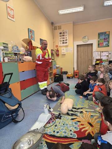 praktyczna nauka udzielania pierwszej pomocy