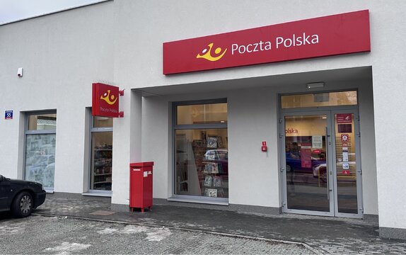 Placówka pocztowa przy ul. Bystrzyckiej 55 w Falenicy 