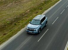 mitsubishi-outlander-phev-2025-81-jpg