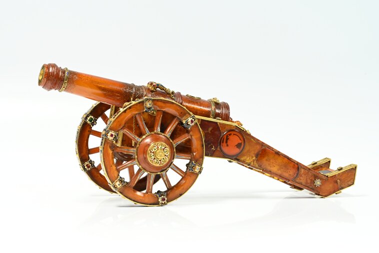 Armatka, fot  B  Kentzer, mat  Muzeum Gdańska