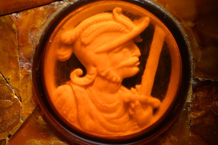 Detale eksponatu i zdobienia, fot  B  Kentzer, mat  Muzeum Gdańska  (4)