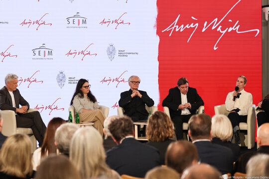 Uroczyste obchody 100. rocznicy urodzin Andrzeja Wajdy 