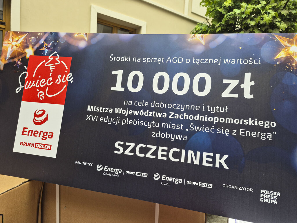 Czek dla Szczecinka w akcji „Świeć się z Energą”