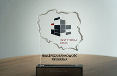 statuetka_bankowosc-prywatna_instytucja-roku_2026-jpg
