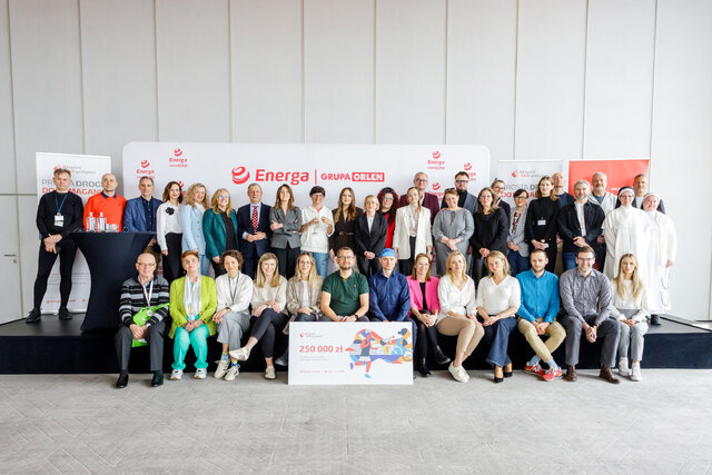 Aktywni Charytatywni 2500px-230