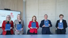 sygnatariusze-umowy-ws_-centrum-samorzadowej-transformacji-energetycznej-fot_-m_-starnawska-gdynia_pl-jpg