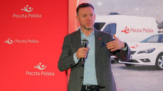 P.o. prezes Poczty Polskiej Sławomir Żurawski (2) 