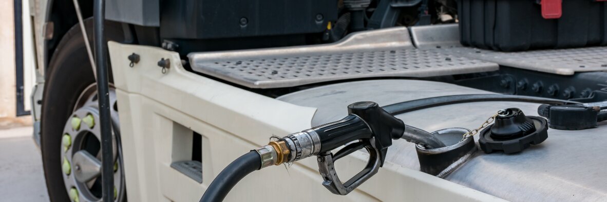 Pułapki administracyjne na drodze do oszczędności - jak sprawnie odzyskać zwrot akcyzy w transporcie drogowym?