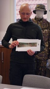 Prof_ ASP dr hab_ Maciej Dojlitko, prowadzi Pracownię Komunikacji Wizualnej w ASP.jpg