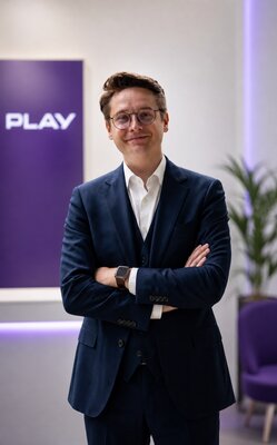 Mateusz Rzempała przechodzi do Play 