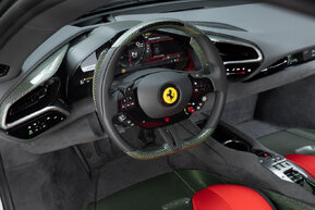 Ferrari_SC40_INT__3_1024x768.jpg