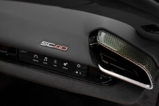 ferrari_sc40_int_8_1024x768-jpg
