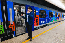 erste-train-dworzec-centralny-warsaw2-jpg