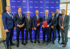 5_mou_pesa_hitachi_marcin_oliva_soto-jpg