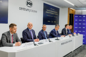 9_MoU_PESA_Hitachi_Marcin_Oliva_Soto.jpg