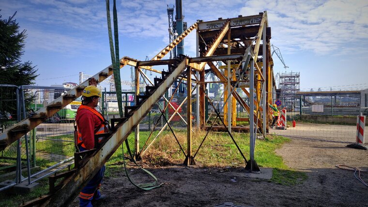 Kładka Gdańsk Stocznia 16-04-25, mat  DRMG