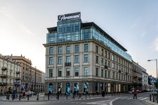 renaissance-1_cbre-jpg