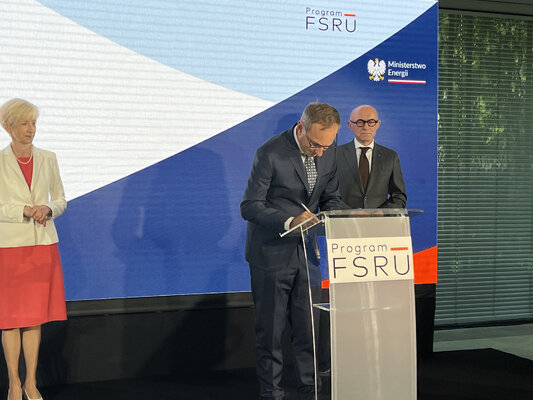 Przyszli użytkownicy FSRU 2 podpisali porozumienie (3)