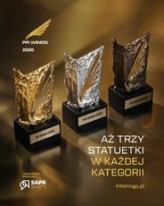 trzy_statuetki_w_kazdej_kategorii-png