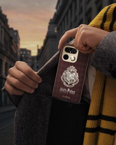 realme 16 Pro 5G Harry Potter Edition (2).jpg