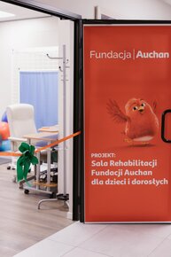 Otwarcie Sali Rehabilitacji Fundacji Auchan dla dzieci i dorosłych_ Centrum Opieki Paliatywnej Palium w Częstochowie (8).jpg