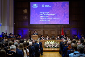 Rektor prof. Krzysztof Wilde podczas inauguracji roku akademickiego 2026/27 na Politechnice Gdańskiej