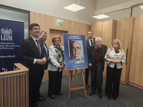 Prezentacja znaczka wydanego z okazji 100. rocznicy urodzin prof. Krzysztofa Skubiszewskiego 