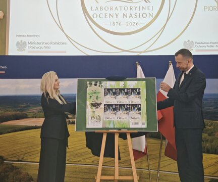 Odsłonięcie znaczka 1 