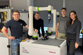 

Na zdj. członkowie zespołu badawczego z Wydziału Chemicznego PG: prof. Robert Tylingo, dr inż. Szymon Mania, doktorant Karol Staszczyk i dr inż. Adrianna Banach-Kopeć
Materiały zespołu