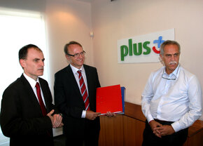 Podpisanie umowy Polkomtel.jpg