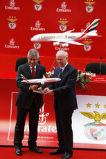 President-SL-Benfica_-Mr.-Luis-Filipe-Vieira-receives-model-A380-gift-from-Sir-Tim-Clark_-President-Emirates-Airline.jpg