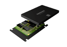 SSD_850EVO_CUT_E_1023.png