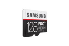 PRO Plus 128GB Micro sdxc perspective.png