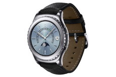 PHOTO-Samsung-Gear-S2-Classic-Platinum-Right-Side.jpg