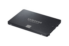 SSD750EVO500GB_004_Dynamic_Black.jpg