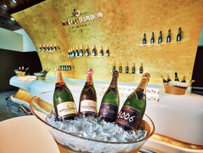 Champagne-lounge-2.jpg