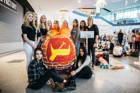Świąteczna bombka_materiały prasowe Sukcesja (3)