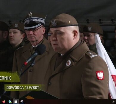 Wręczenie sztandaru dla 12 Wielkopolskiej Brygady OT