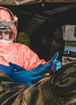Pobieranie wymazów na obecność wirusa COVID19, 4 Warmińsko-Mazurska Brygada OT - 28.03.2020
