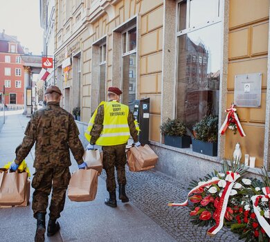 Wielkanocne wsparcie seniorów i potrzebujących #OdpornaWiosna, 16 Dolnośląska Brygada OT