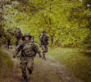 Zachodniopomorscy terytorialsi podczas szkolenia SERE-B