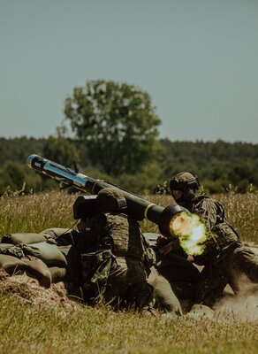 Pierwsze strzelanie z systemu JAVELIN