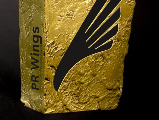 PR Wings statuetka-1