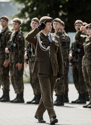 Sandomierz. Przysięga żołnierzy 10 Świętokrzyskiej Brygady OT