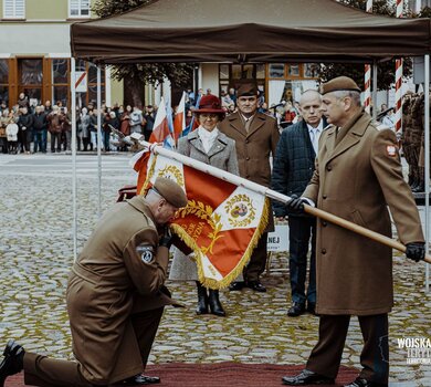 Trzebiatów - wręczenie sztandaru 14ZBOT i przysięga wojskowa