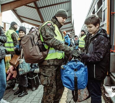 Podlascy terytorialsi w punkcie recepcyjnym Dworzec PKP Przemyśl