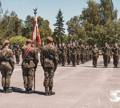 Przysięga mazowieckich terytorialsów w Książenicach