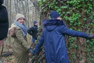 Dwudniowe warsztaty dla nauczycieli były jedną z nagród, jakie czekały na uczestników 12. edycji Planety Energii.

Spotkania poprowadzili nasi ambasadorzy: Krzysztof Konieczny i Aneta Chmielińska, połączyliśmy się też online z Katarzyną Stoparczyk. 

W wydarzeniu, które odbyło się w Trzcinicy Wołowskiej na Dolnym Śląsku, udział wzięły:
✅Pani Anna Ruszczak i Pani Hanna Gudynowska z SP nr 1 w Strzelcach Krajeńskich 
✅Pani Marta Ladińska-Górko z Zespołu Szkół imienia Celestyna Kamińskiego w Dąbrowie Chełmińskiej  
✅Pani Celina Drewek z SP im. Przyjaciół Ziemi w Kłodawie
✅Pani Sylwia Linek z SP im. Powstańców Śląskich w Nędzy
✅Pani Natalia Michalak z Dwujęzycznej Szkoły Podstawowej Smart School w Łodzi 
✅Pani Małgorzata Sojka-Choptiany z SP w Marcinkowicach

Na uczestników czekało sporo atrakcji, m.in.:
💚Spotkanie z ornitologami i zajęcia z obrączkowania ptaków
💚Opowieść o Antarktydzie i obszarach dziewiczych na Oceanie Południowym 
💚Wizyta w społecznych rezerwatach przyrody 
💚Zwiedzanie jedynej na świecie ścieżki przyrodniczej w kościele

#planetaenergii #energa #warsztatydlanauczycieli #warsztatyprzyrodnicze #dolnyśląsk #polskaprzyroda #edukacjaprzyrodnicza #polskajestpiękna